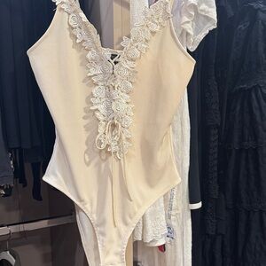 Topshop Cream Lace Detail Bodysuit